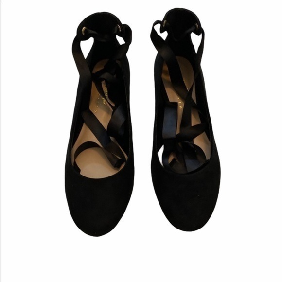 Lord & Taylor 424 Fifth Black Suede Penelope Ankle Strap Flat Shoes 6M Women’s - Picture 1 of 12